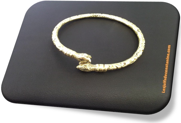 Le bracelet serpent constantinois